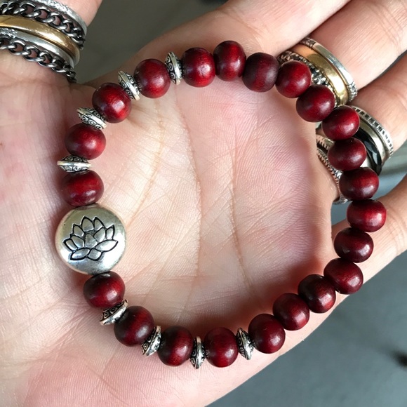 🔴SALE !Red wood boho silver lotus flower bracelet - Picture 2 of 8
